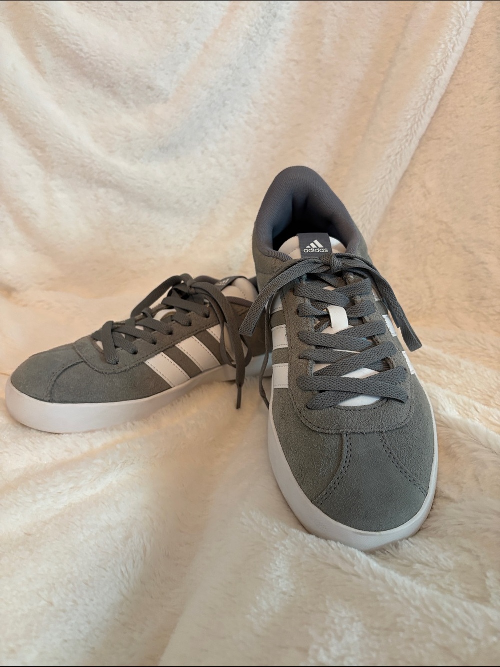 ADIDAS Gray Suede Low-Top Sneakers with White Stripes